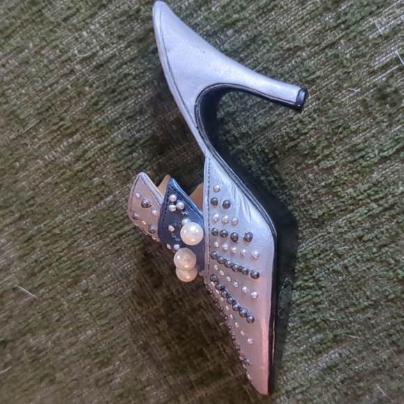 JUST THE RIGHT SHOE* collectibles 3 authentic and 2 NOSTALGIA* pieces. - Picture 14 of 17